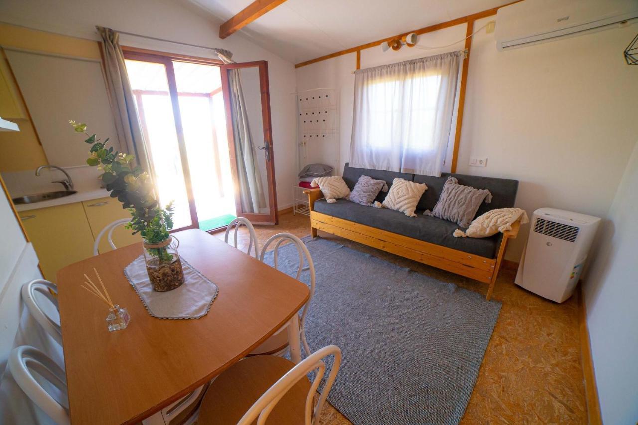 Las Casitas De Guadamur Exteriör bild
